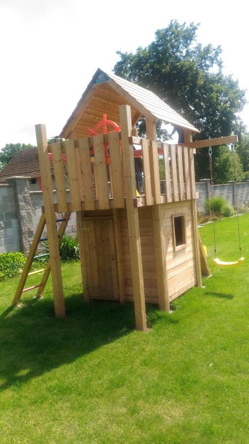 Penzion Amalka Dobrikov Ngoại thất bức ảnh